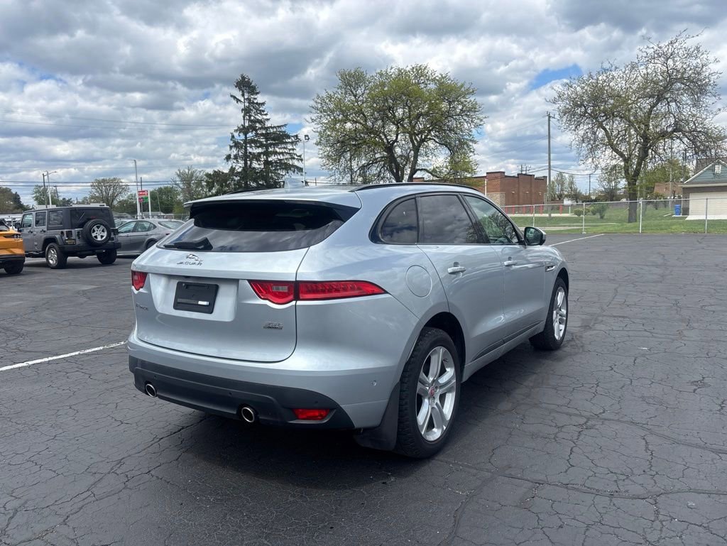 Used 2018 Jaguar F-PACE R-Sport AWD/4WD image 6
