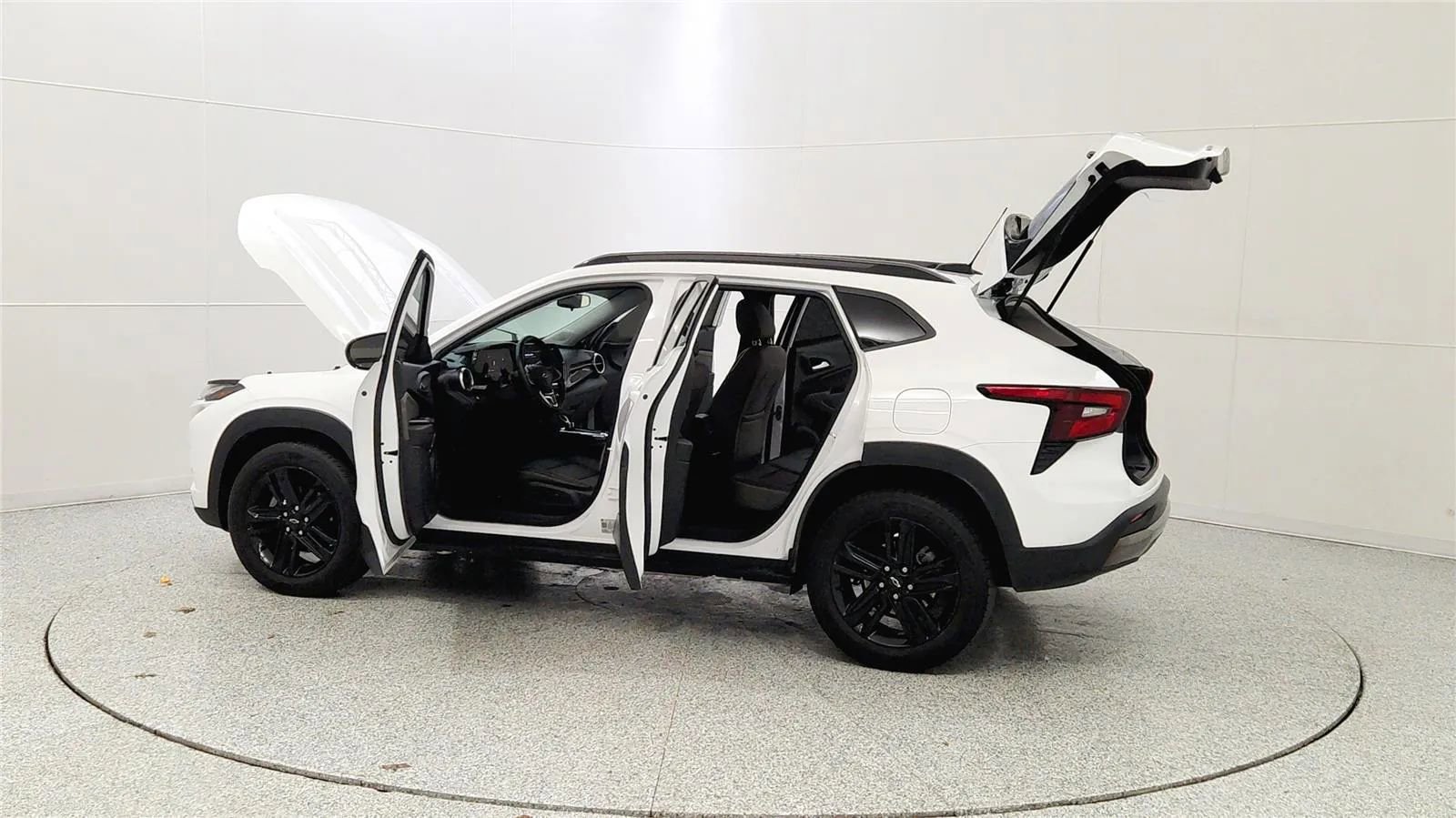 Used 2025 Chevrolet Trax ACTIV w/ Sunroof Package image 11