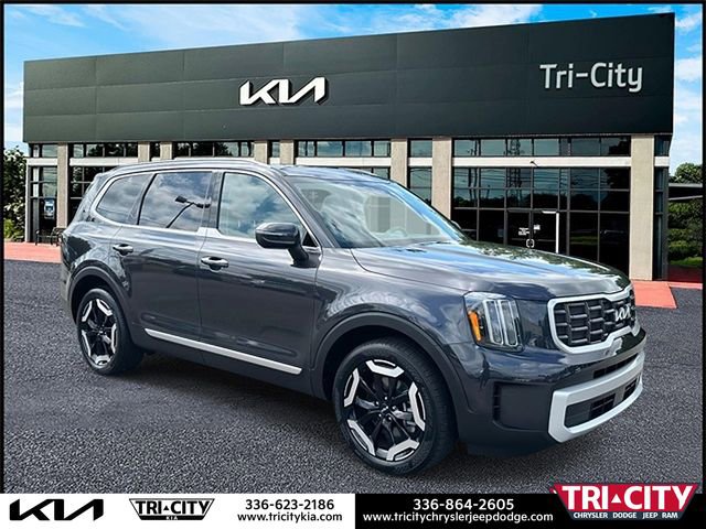 Used 2025 Kia Telluride S image 1