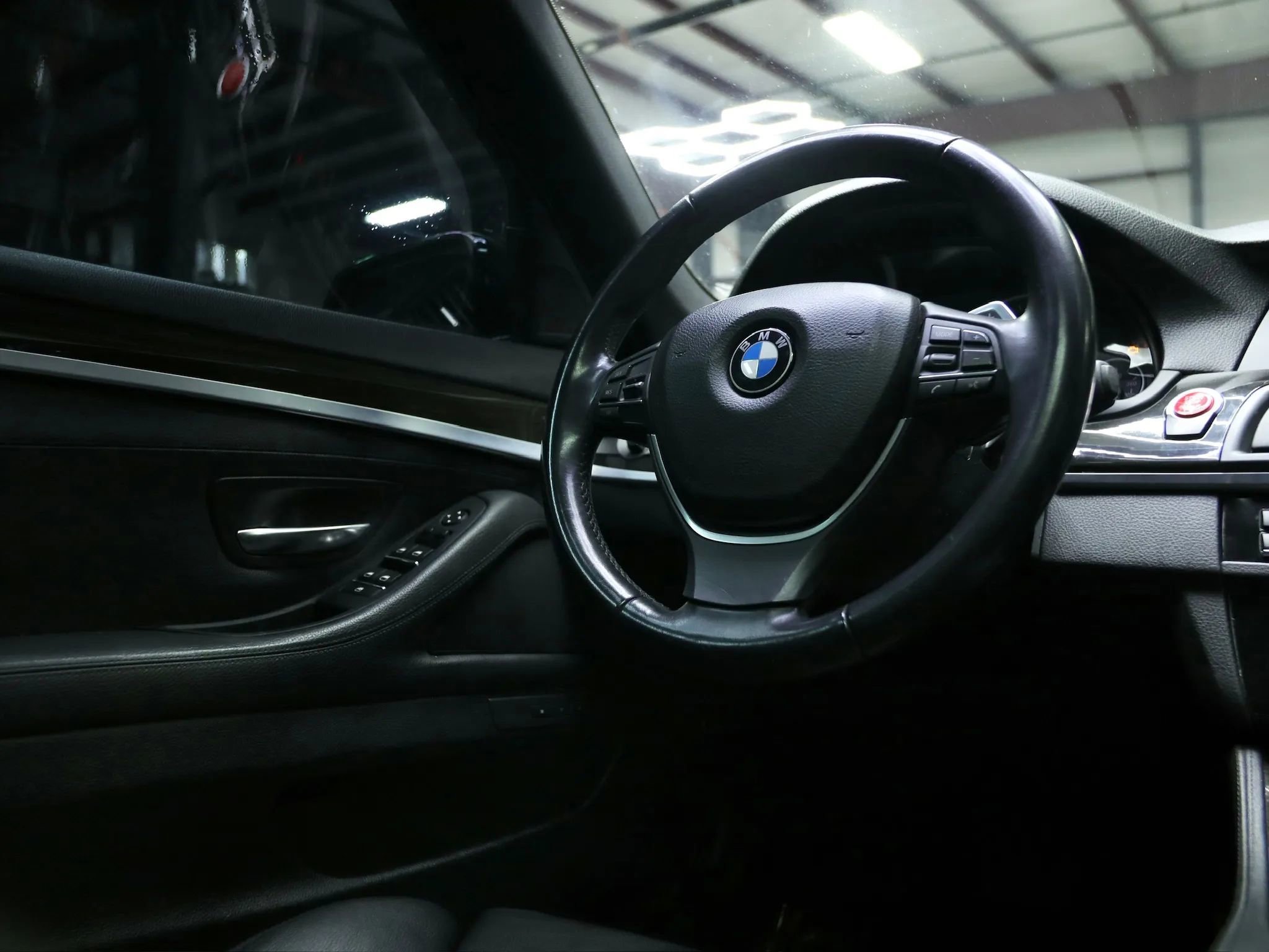 Used 2012 BMW 528i Sedan image 30