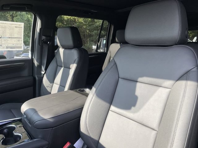 New 2026 Chevrolet Suburban LT w/ Comfort Package AWD/4WD image 11