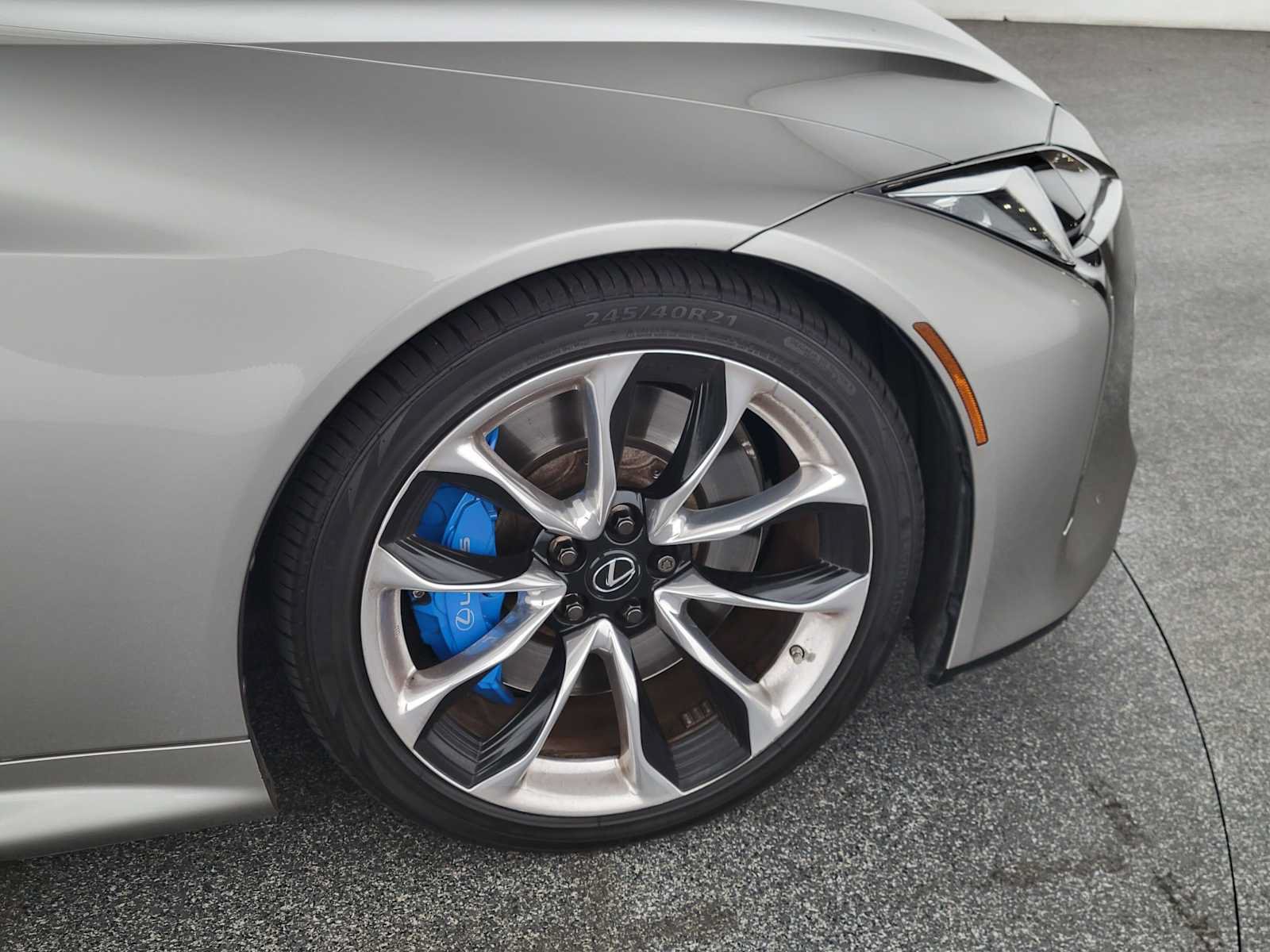 Used 2018 Lexus LC 500h w/ Performance Package RWD image 9