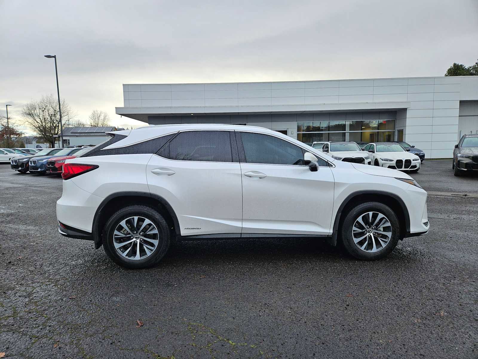 Used 2022 Lexus RX 450h AWD w/ Premium Package image 2