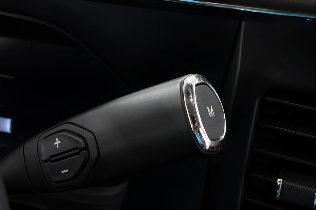 Used 2024 Ford F250 Lariat w/ Lariat Ultimate Package image 18