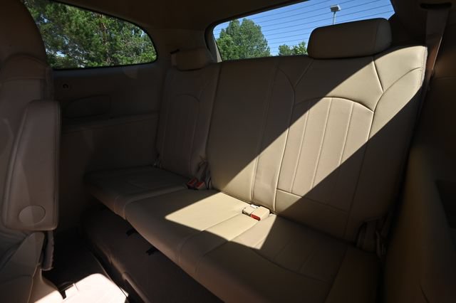 Used 2012 Buick Enclave Leather AWD/4WD image 11