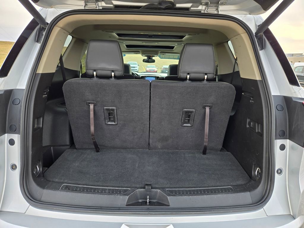 Used 2017 GMC Acadia Denali w/ Technology Package image 32