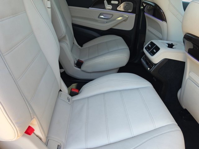 Used 2024 Mercedes-Benz GLS 450 4MATIC image 17