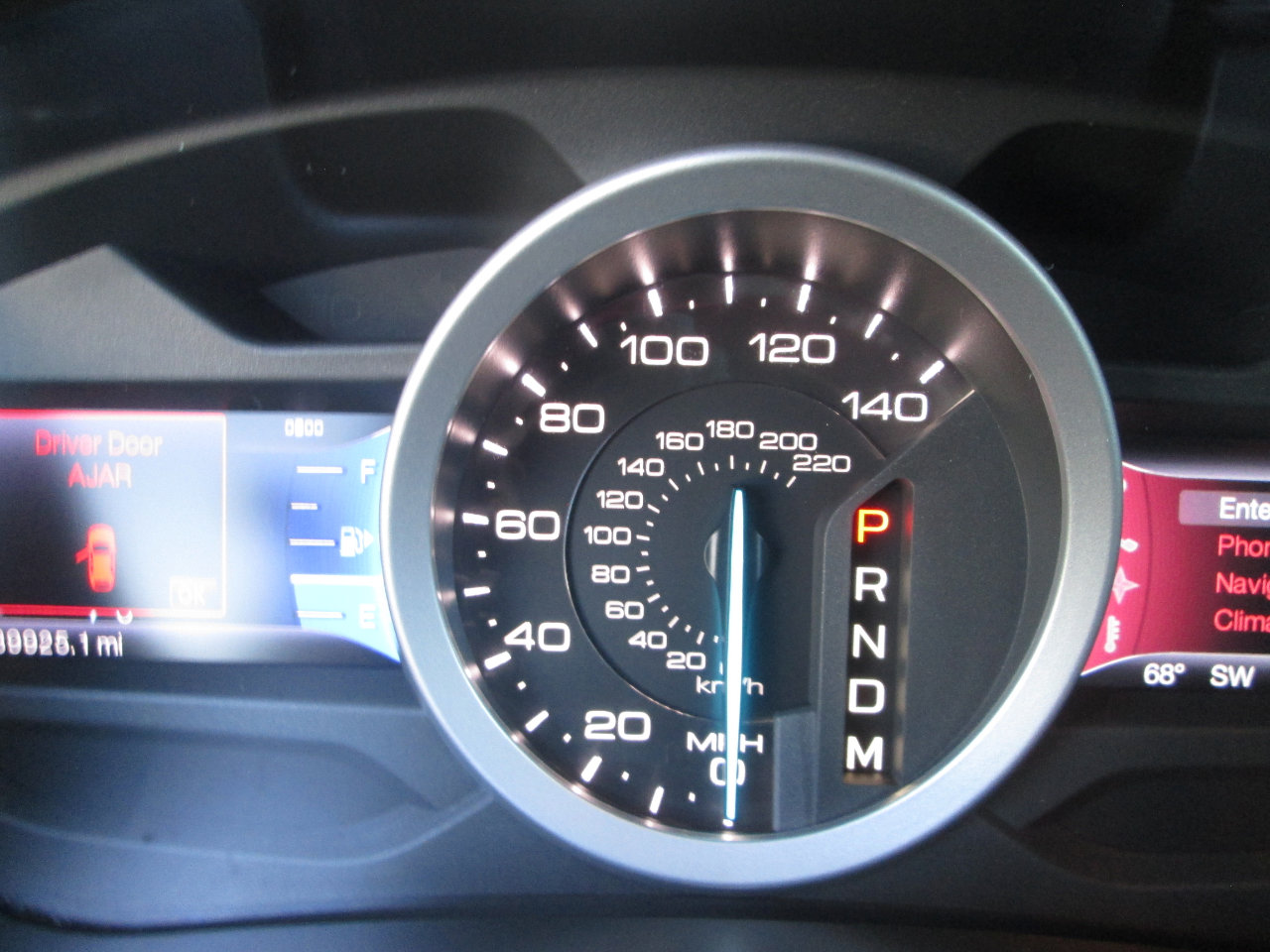 Used 2013 Ford Explorer XLT image 26