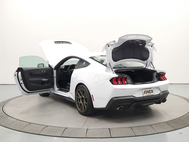 Used 2025 Ford Mustang GT RWD image 13