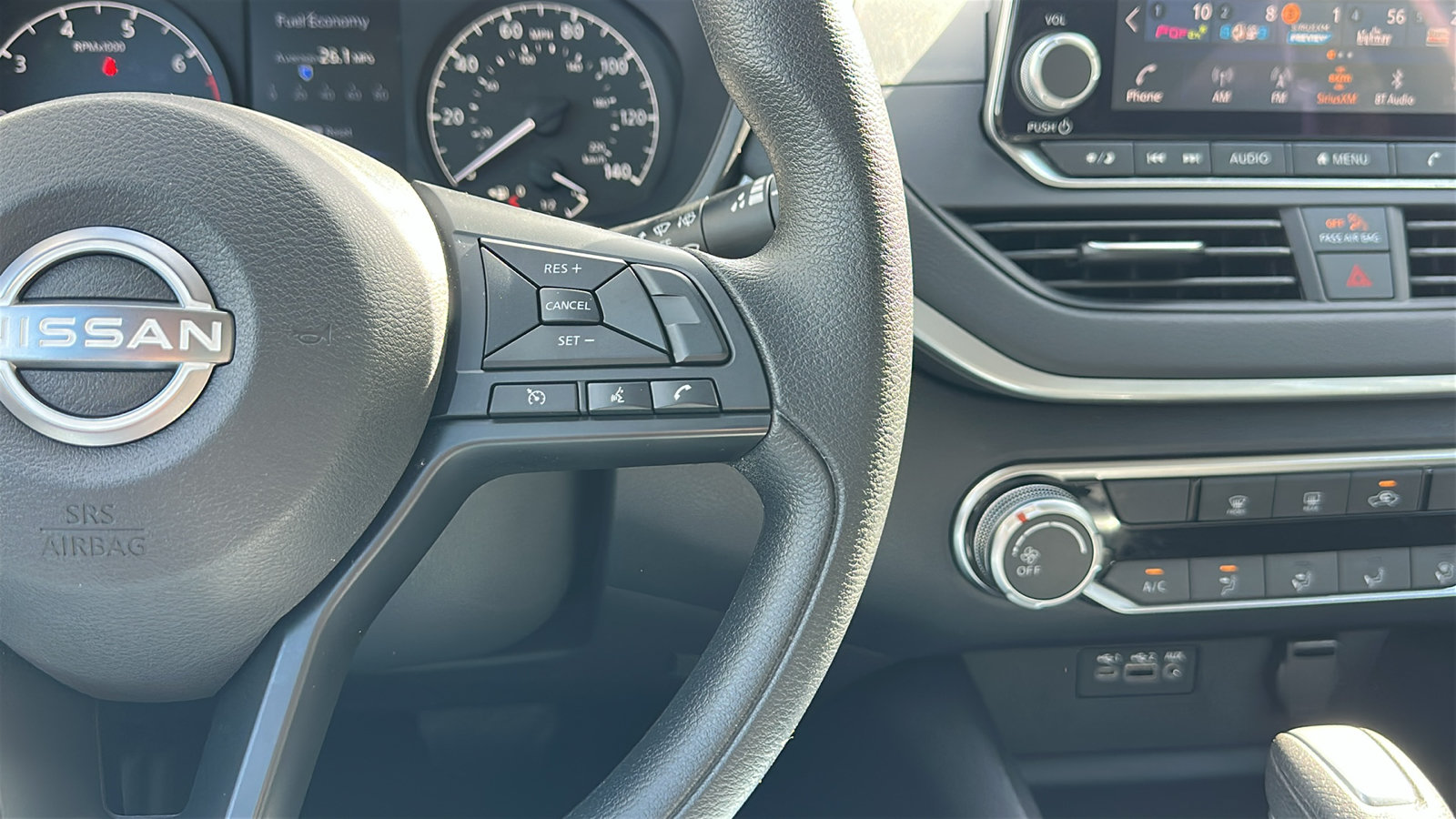Certified 2025 Nissan Altima 2.5 S FWD image 15