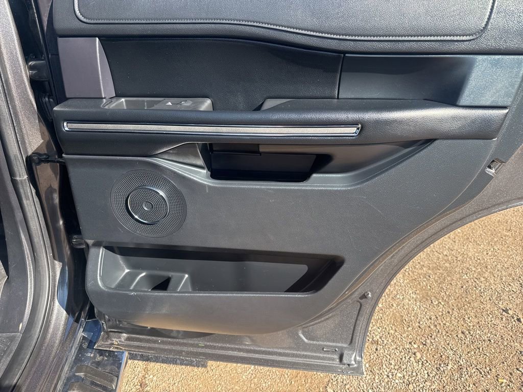 Used 2021 Ford Expedition XLT image 34