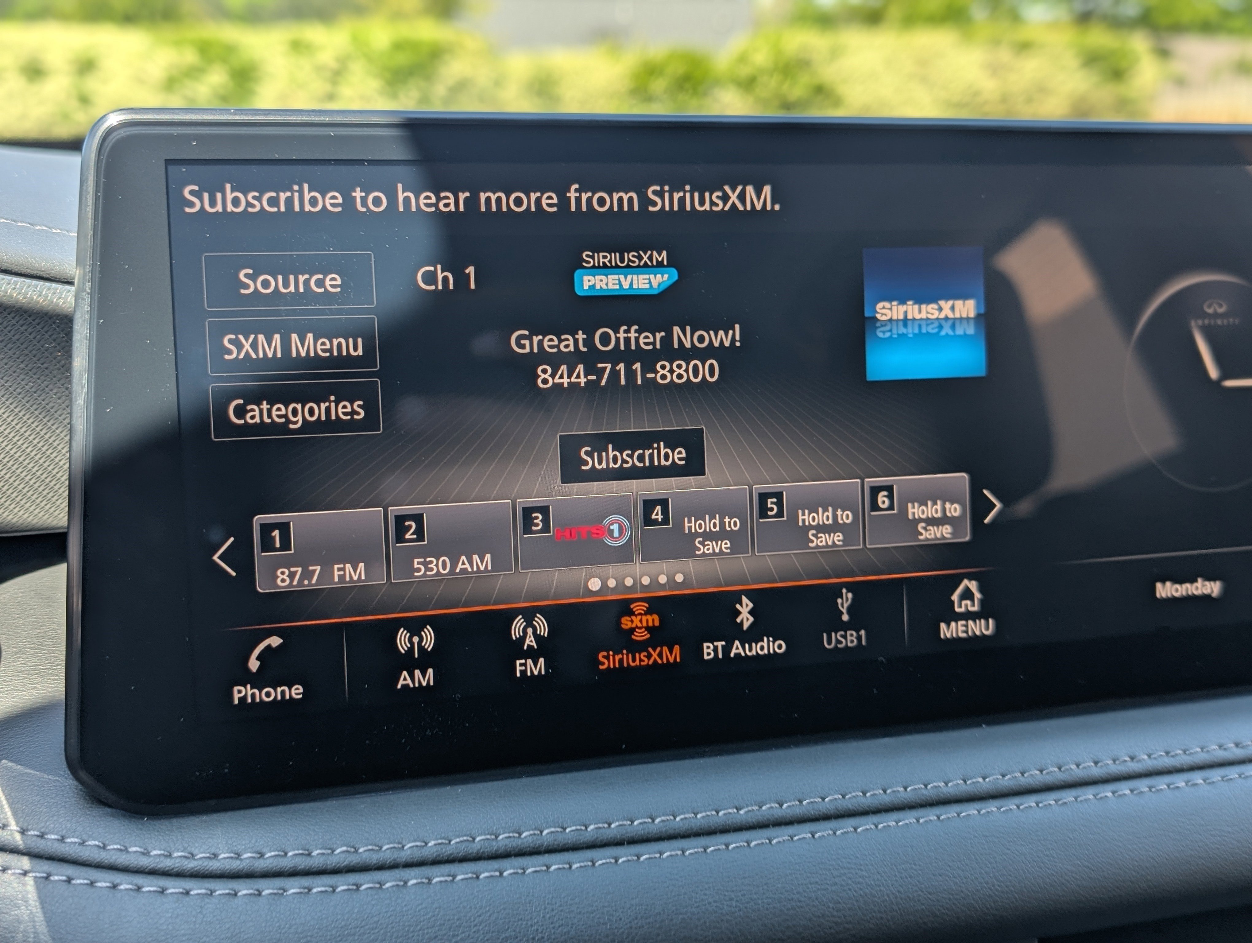 Used 2025 INFINITI QX60 Luxe FWD image 31