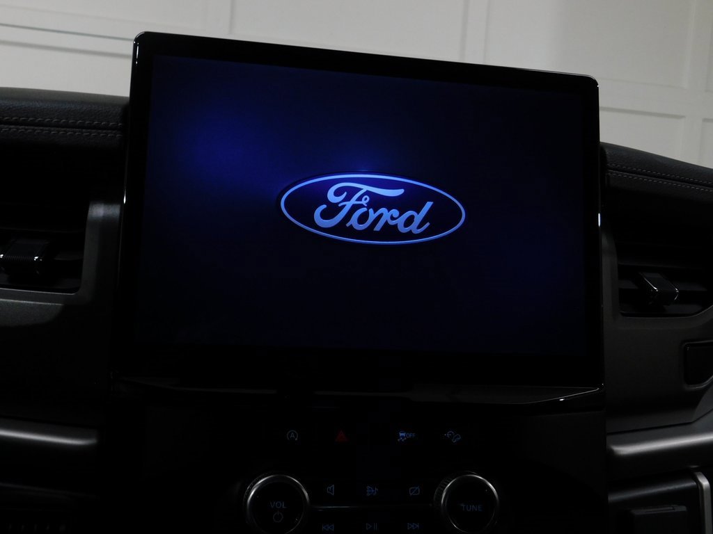 Used 2024 Ford Expedition XLT image 47
