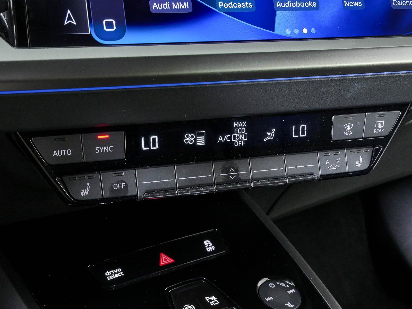 Used 2023 Audi Q4 e-tron Prestige AWD/4WD image 16