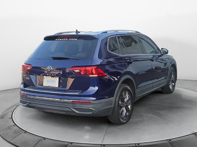 Used 2023 Volkswagen Tiguan SE FWD image 5