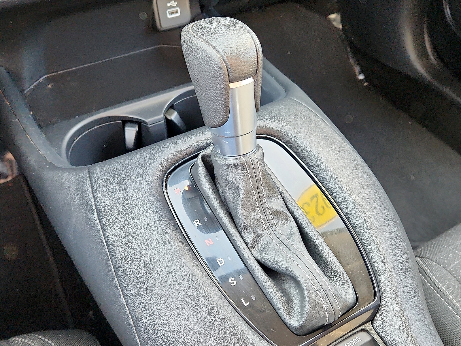 Used 2023 Honda HR-V LX image 14