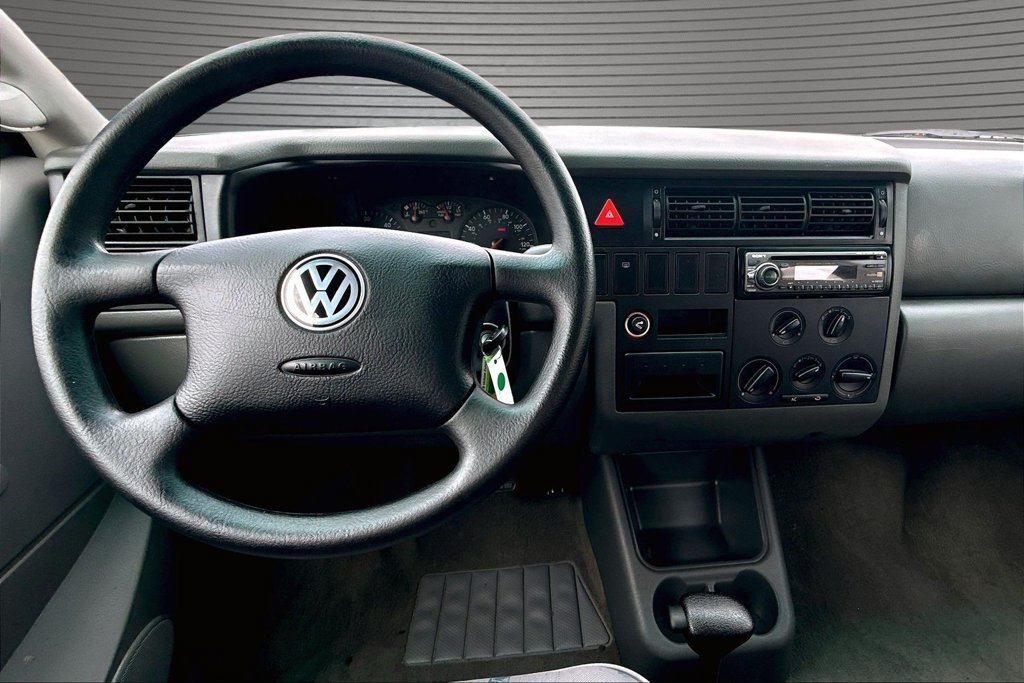 Used 1999 Volkswagen Eurovan Camper FWD image 6