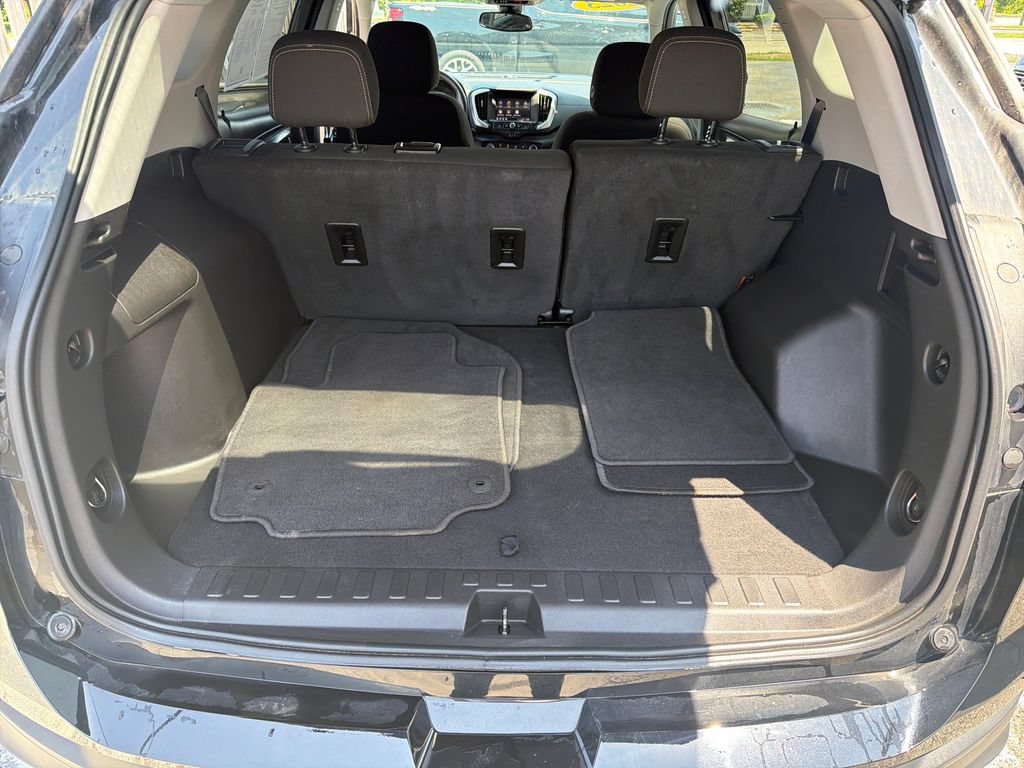 Used 2023 GMC Terrain SLE FWD image 24