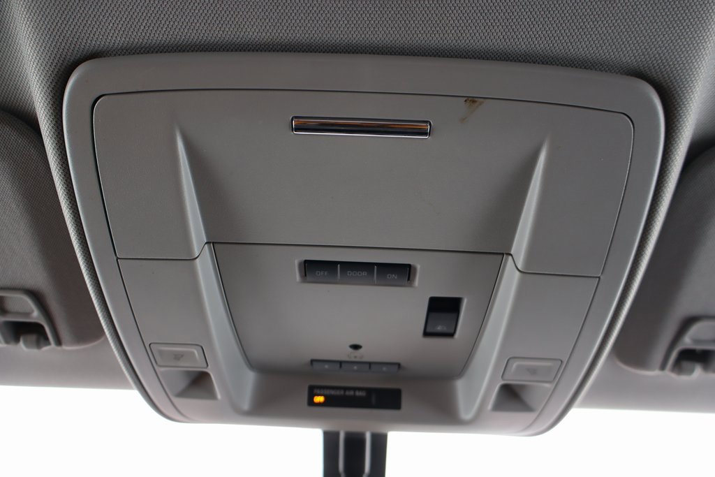 Used 2018 Chevrolet Silverado 1500 LTZ image 15