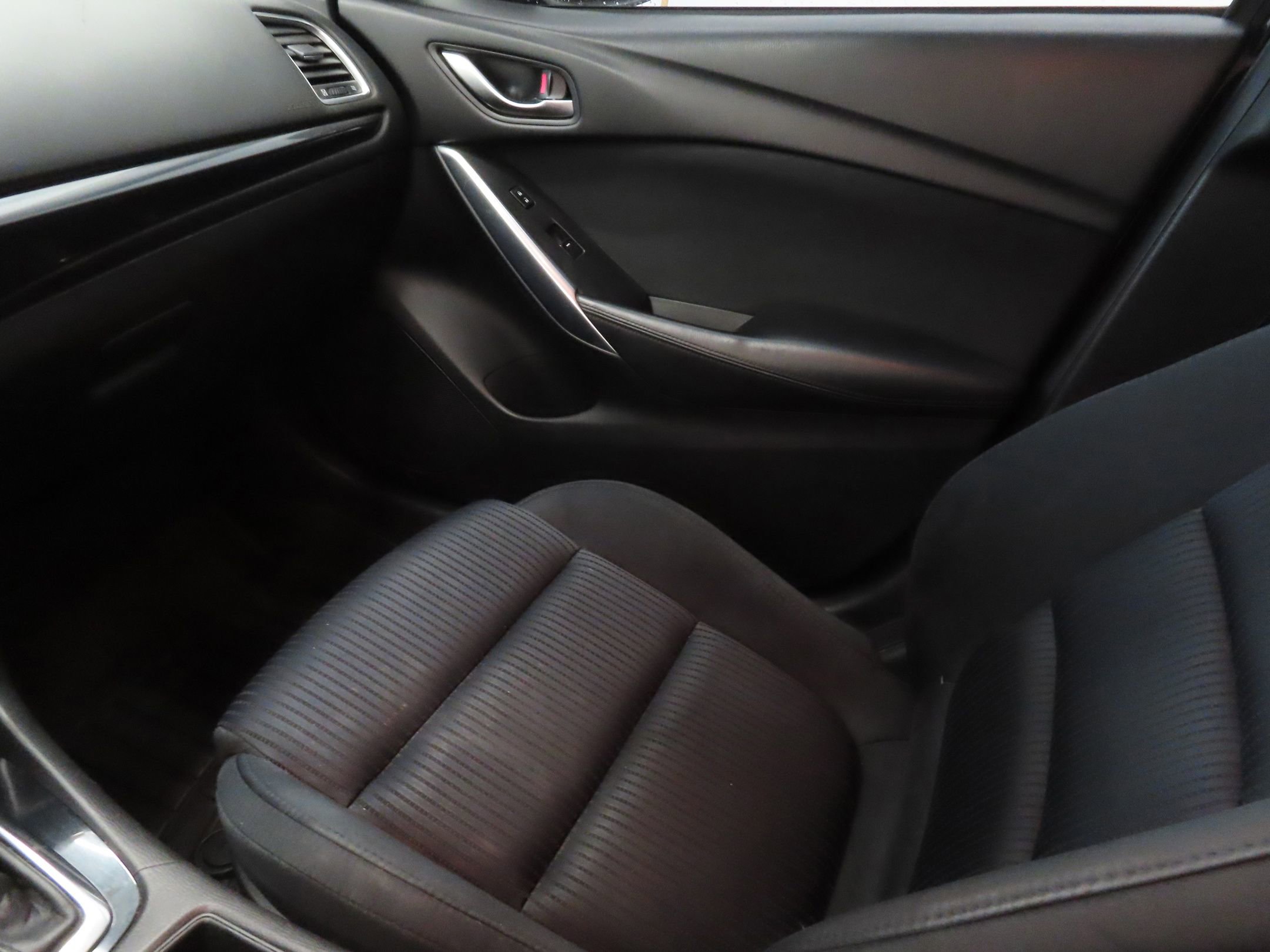 Used 2015 MAZDA MAZDA6 Sport FWD image 18