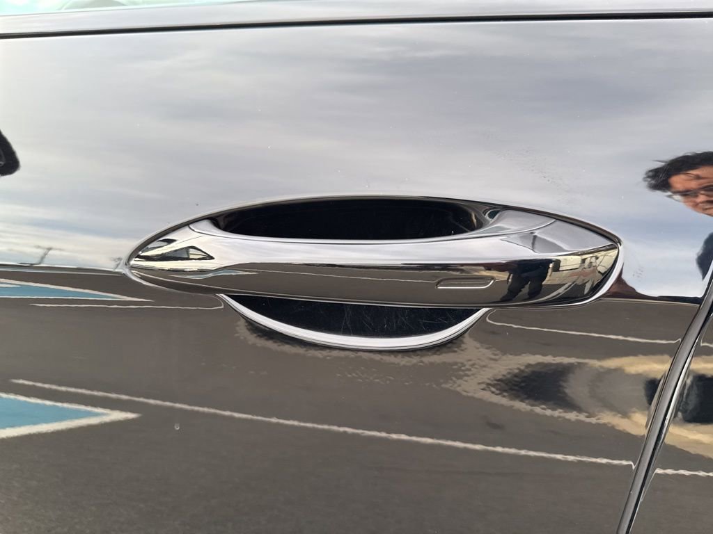 Used 2022 Porsche Panamera 4 Platinum Edition image 17