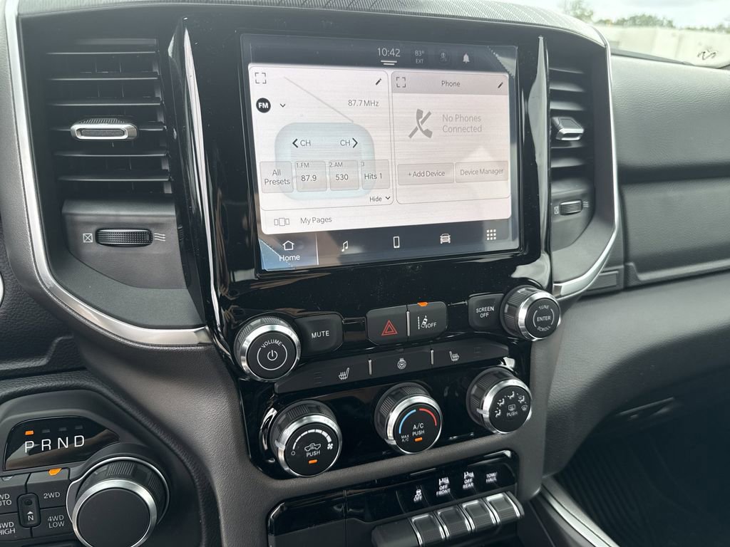 New 2026 RAM 1500 4x4 Crew Cab image 19