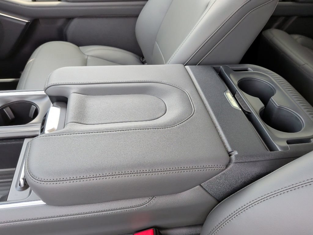 New 2026 Ford Expedition Active RWD image 29
