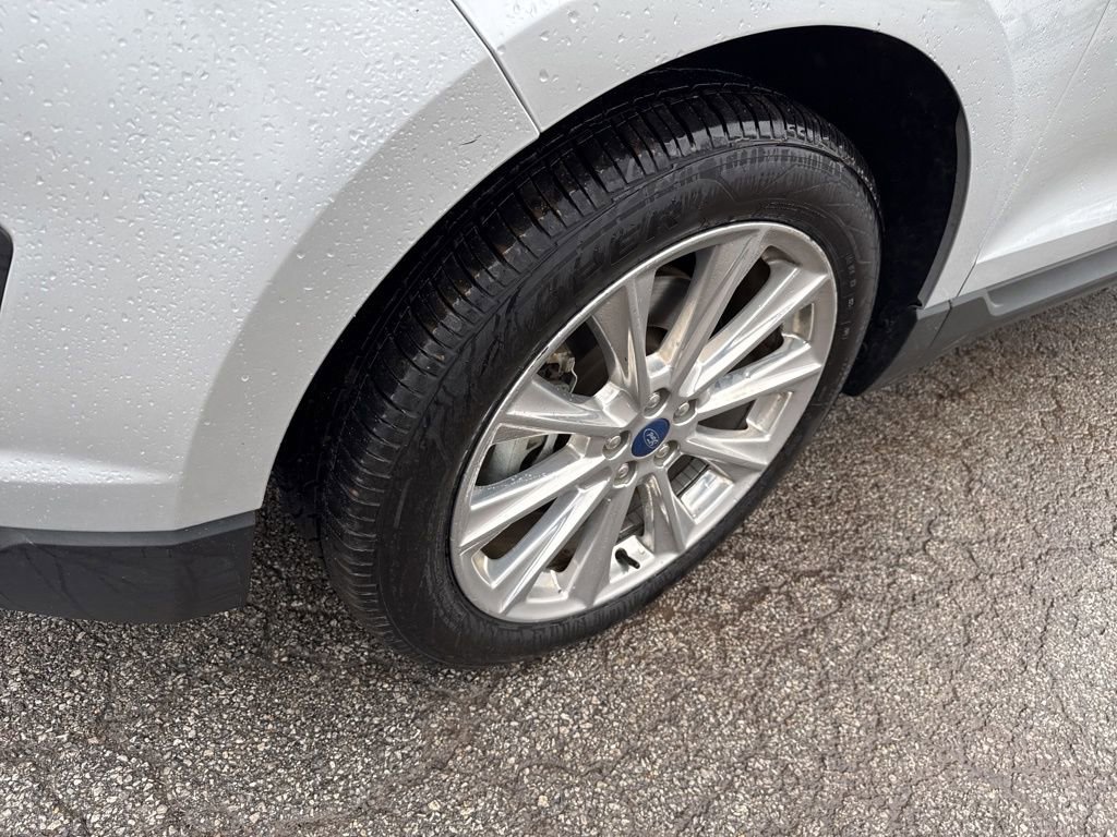 Used 2017 Ford Edge Titanium w/ Equipment Group 301A image 25
