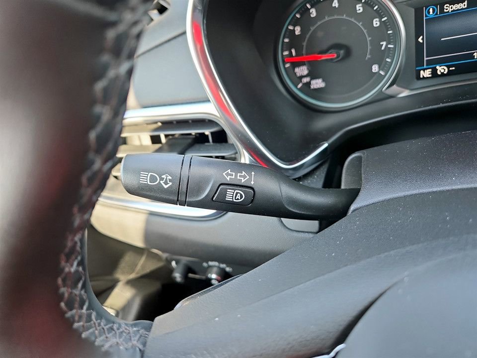 Used 2024 Chevrolet Equinox LT w/ LPO, Floor Liner Package image 20