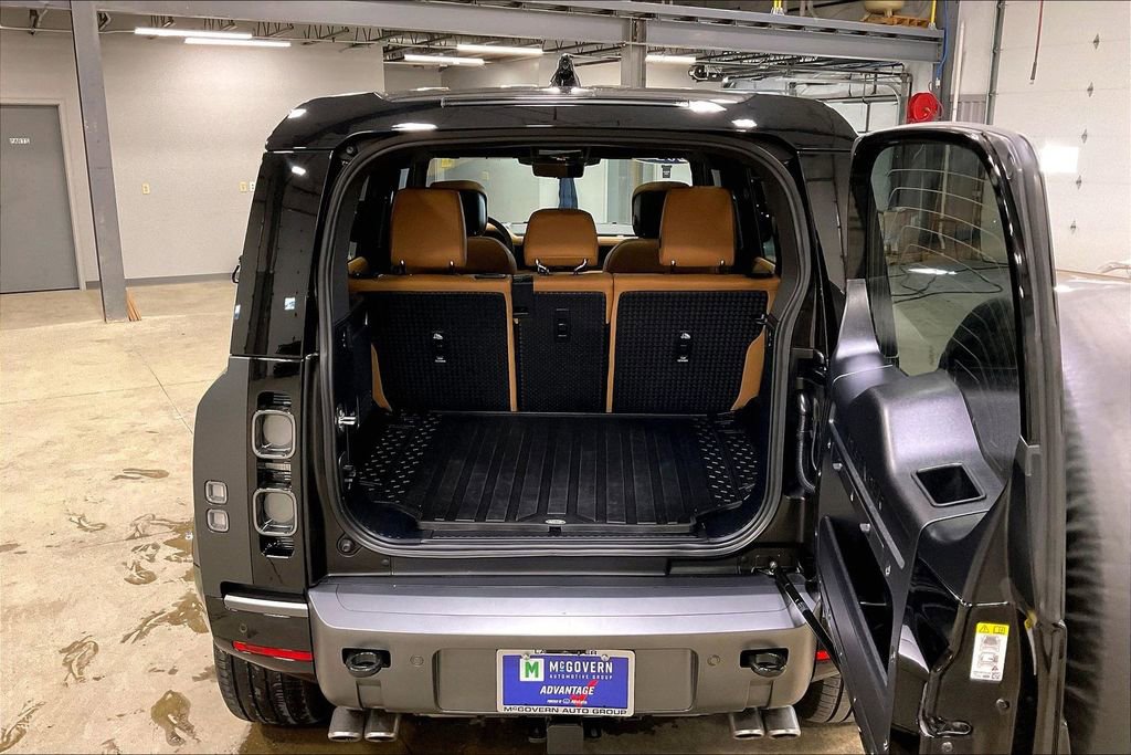 Used 2024 Land Rover Defender 110 Carpathian Edition AWD/4WD image 35