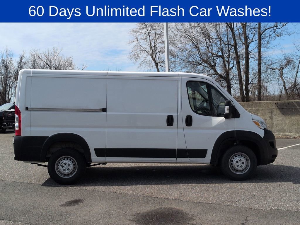 Used 2025 RAM ProMaster 2500 w/ Convenience Group image 2