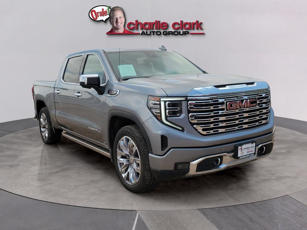 Used 2023 GMC Sierra 1500 Denali w/ Denali Reserve Package AWD/4WD image 7