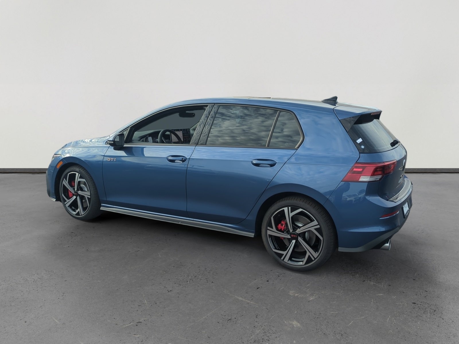 New 2026 Volkswagen Golf SE image 3