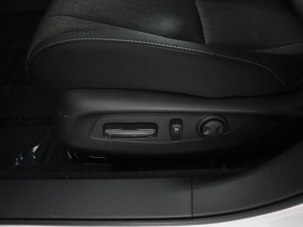 Certified 2025 Honda Accord SE image 30