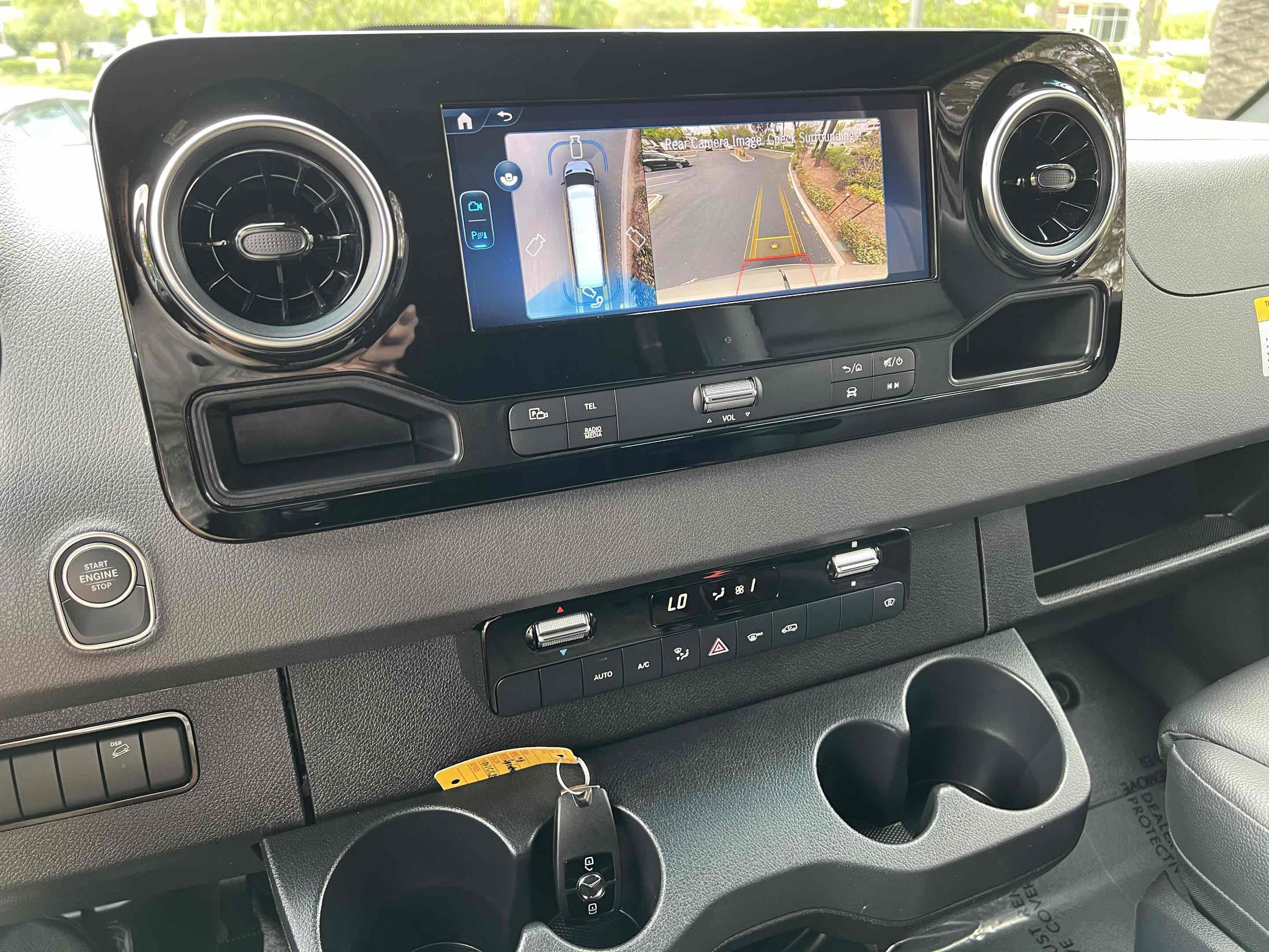 Used 2025 Mercedes-Benz Sprinter 2500 image 6