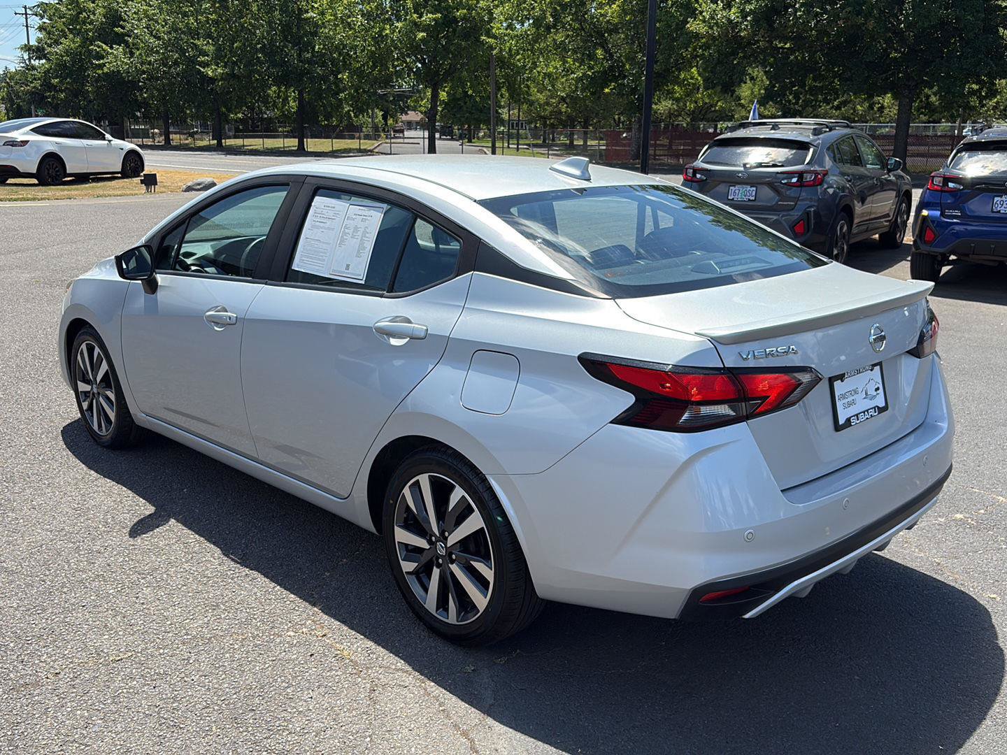 Used 2020 Nissan Versa SR FWD image 4