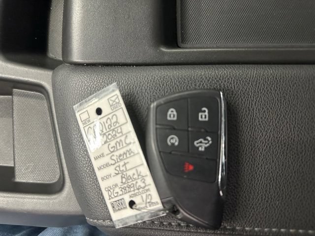 Used 2024 GMC Sierra 1500 SLT AWD/4WD image 35
