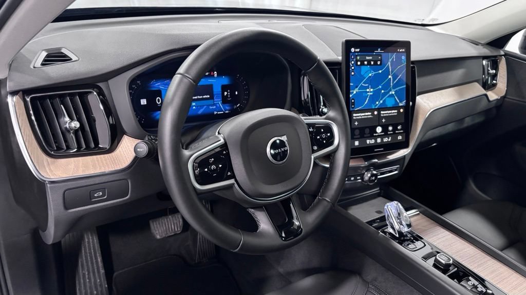 Certified 2026 Volvo XC60 B5 Plus AWD/4WD image 10