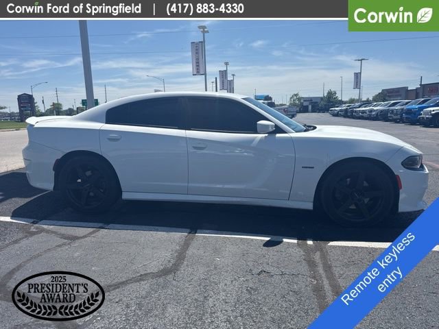 Used 2019 Dodge Charger R/T RWD image 4