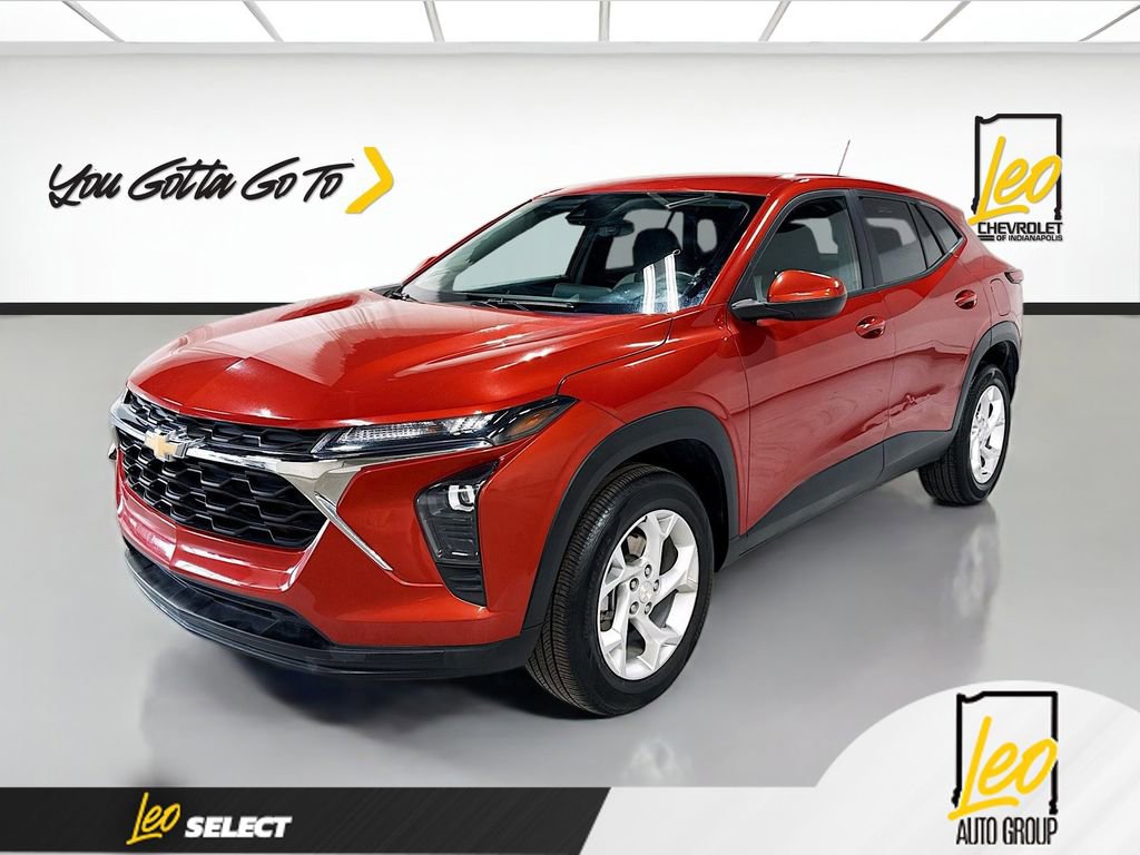 Used 2024 Chevrolet Trax LS w/ LS Convenience Package FWD image 1