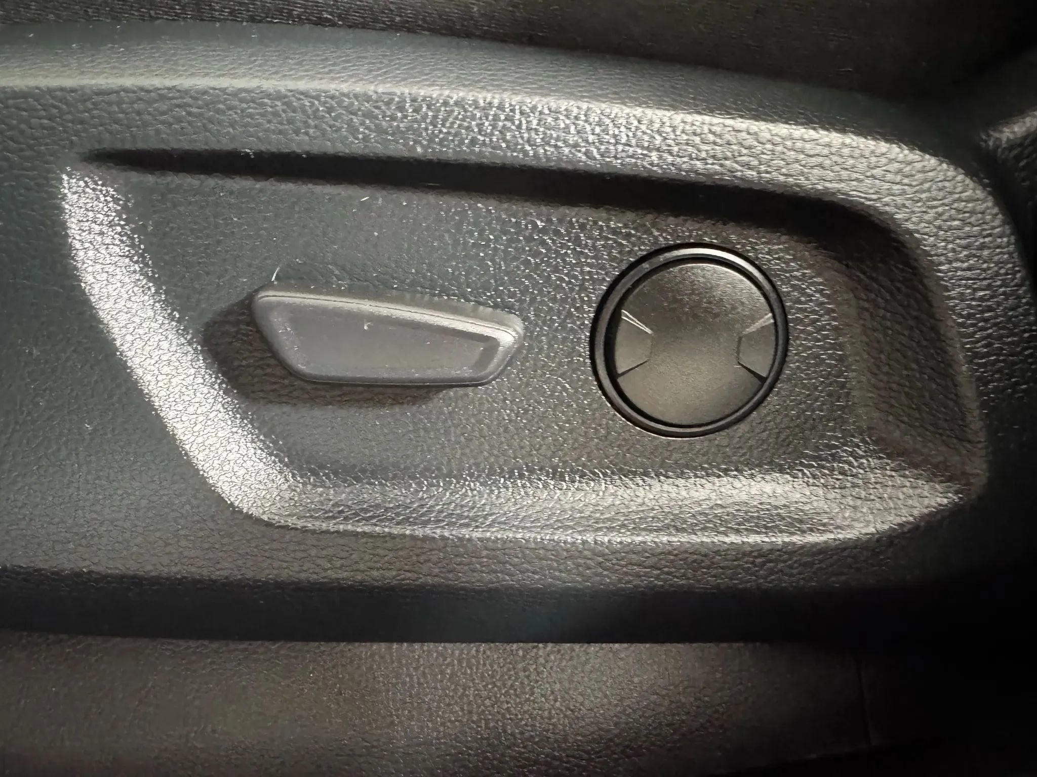 Used 2020 Ford Ranger Lariat w/ Equipment Group 501A Mid image 34