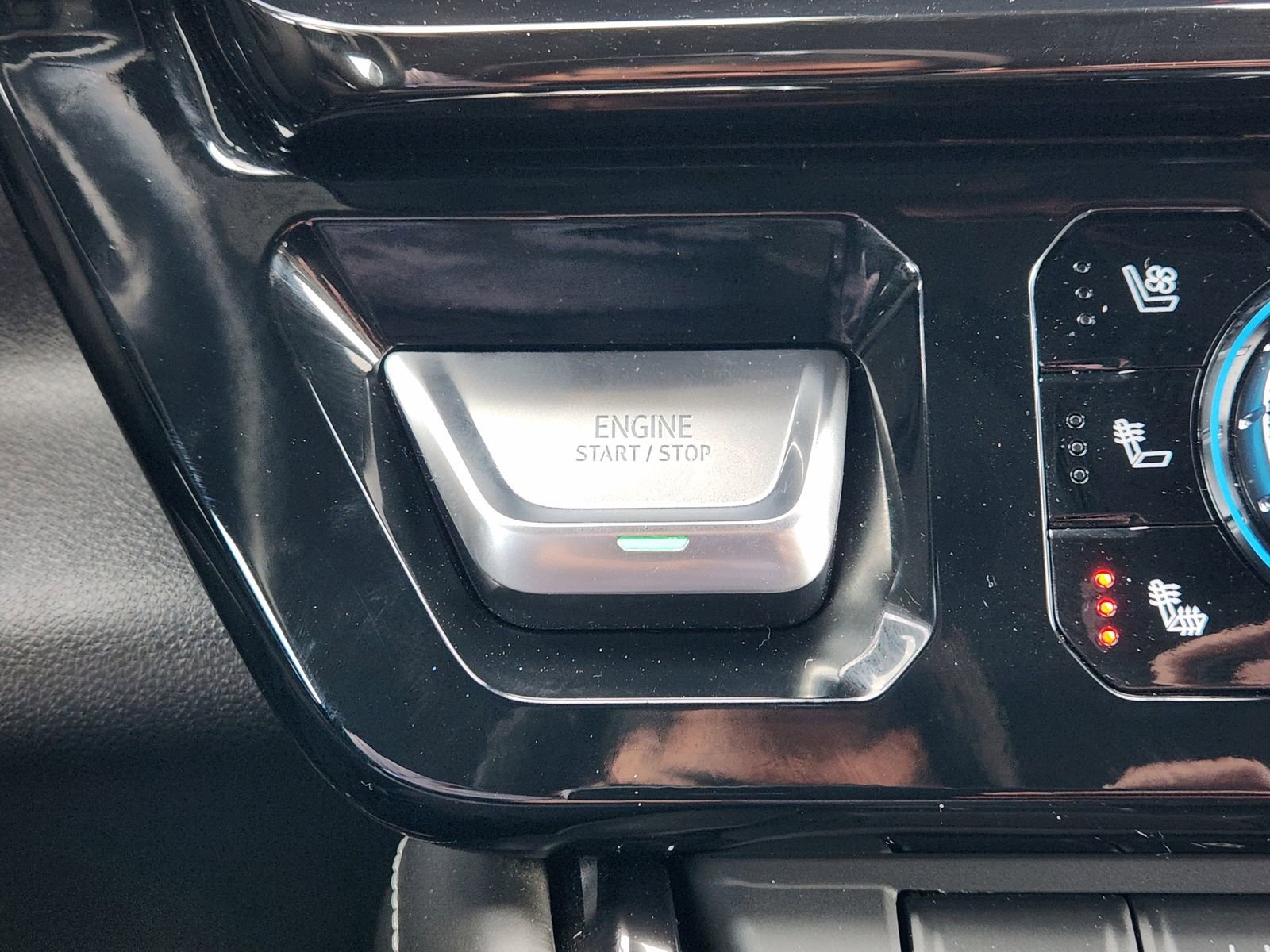 Certified 2024 GMC Sierra 2500 AT4X image 25