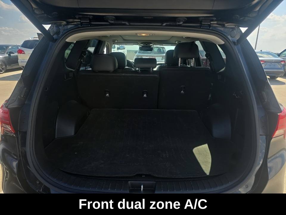Used 2023 Hyundai Santa Fe SEL w/ Premium Package FWD image 12