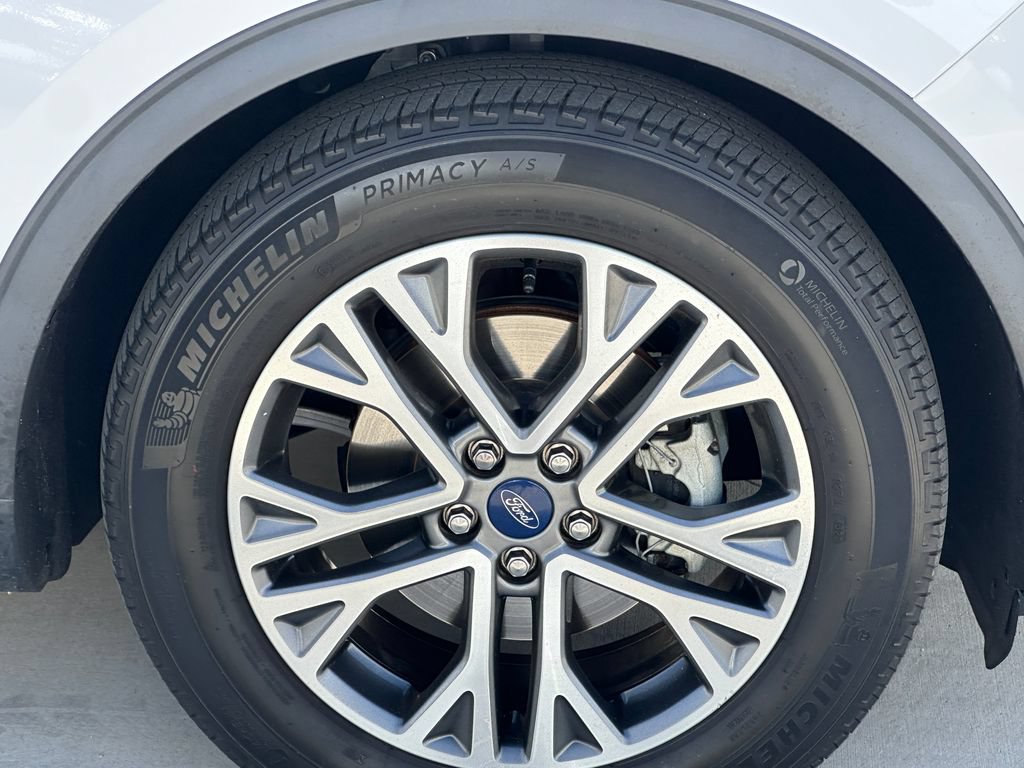 Used 2022 Ford Escape SEL FWD image 16