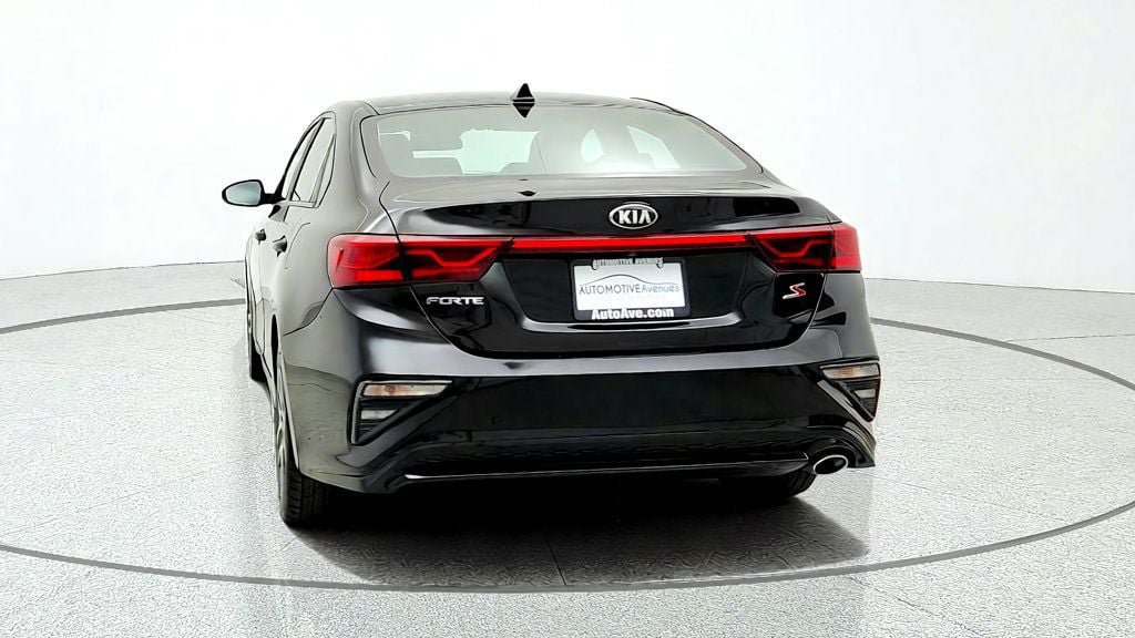 Used 2019 Kia Forte S w/ S Premium Package FWD image 6