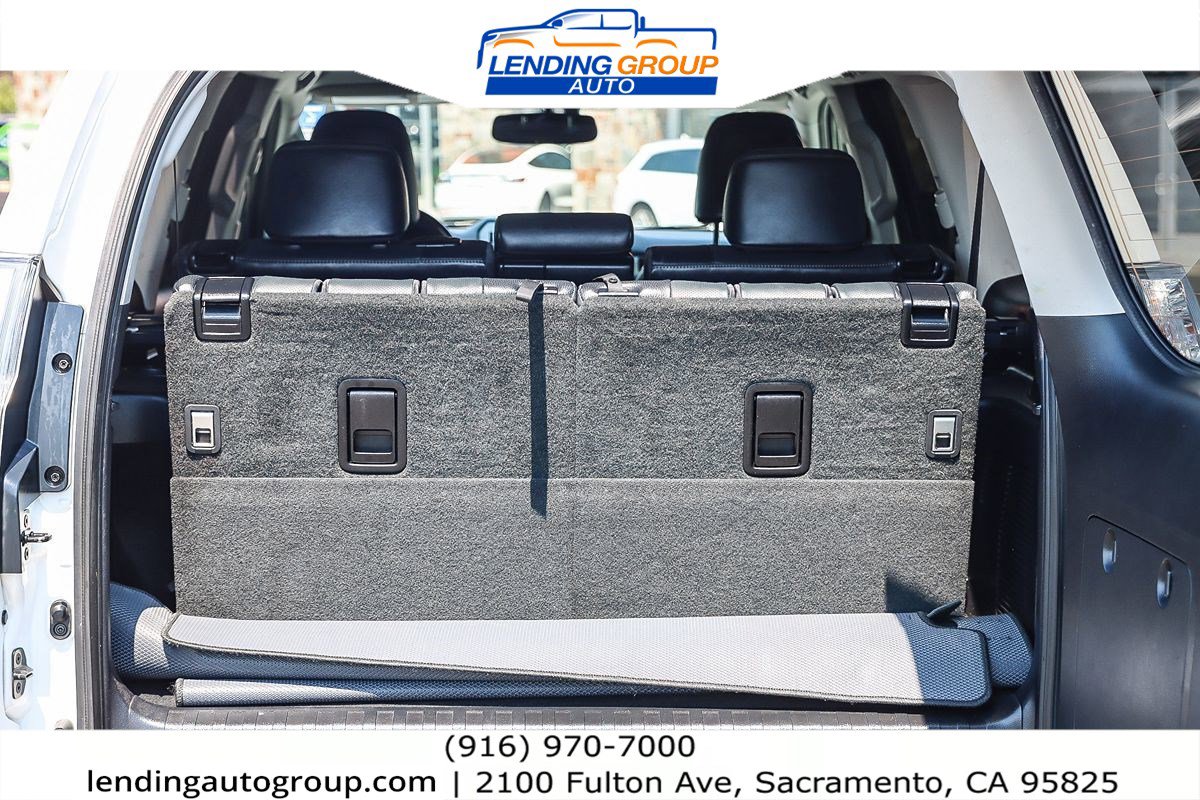 Used 2018 Lexus GX 460 Premium w/ Premium Package image 24