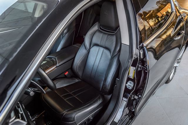 Used 2018 Maserati Ghibli GranSport image 39