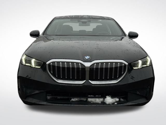 New 2026 BMW 530i xDrive w/ Premium Package video 2