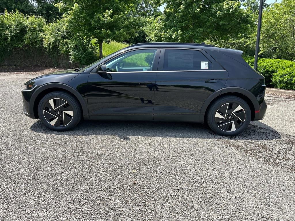 New 2025 Hyundai Ioniq 5 SEL RWD image 4