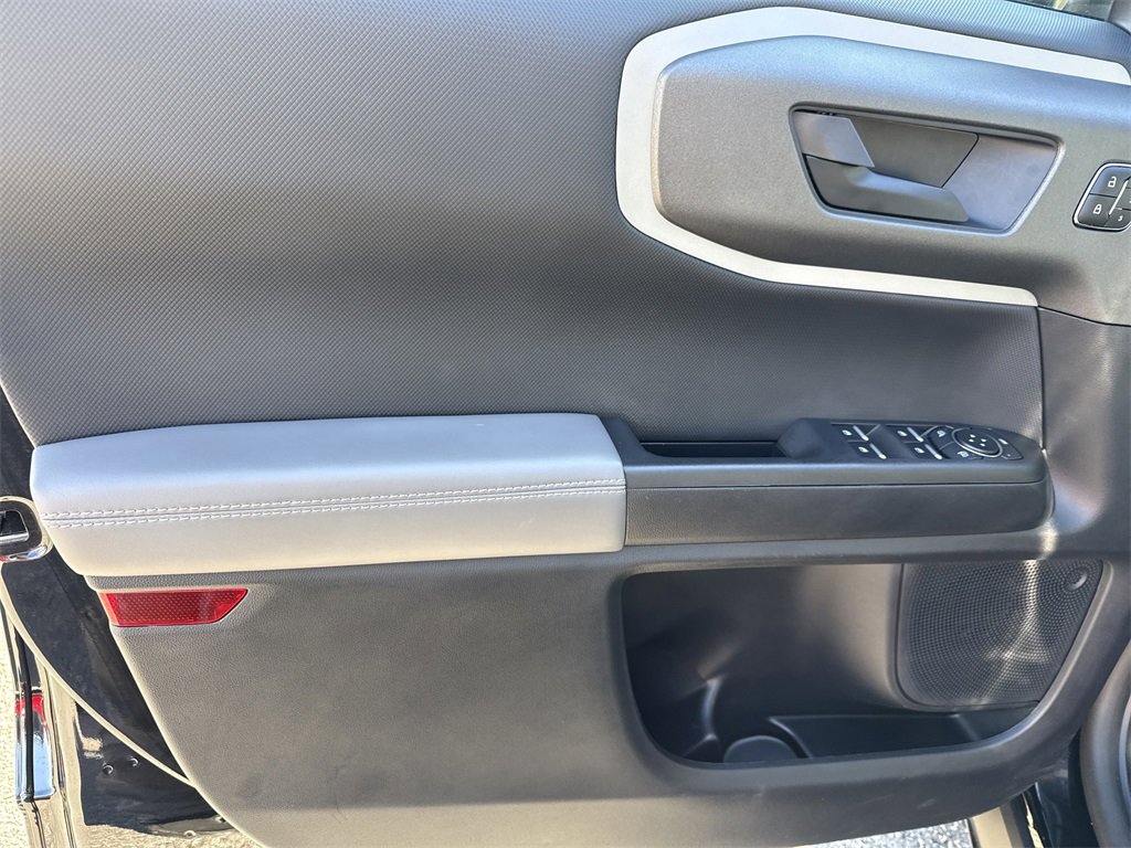 Used 2025 Ford Bronco Sport Badlands image 10